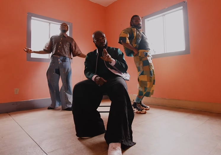 M.anifest ft The Cavemen & Flea - Puff Puff music video