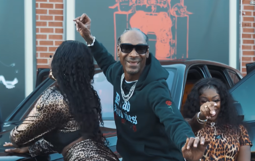 Compton Av, Steelz, Snoop Dogg & 310babii - YAYA music video