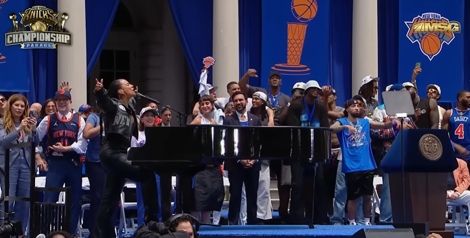 Alicia Keys Full Performance at Knicks Championship Parade