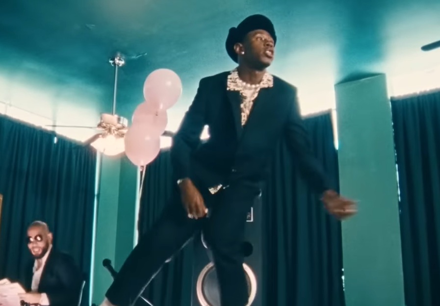 Tyler The Creator ft DJ Drama - Stand Up (freestyle)
